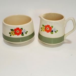 Sadler Sugar and Creamer Set